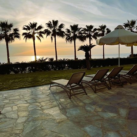 Platzia Beach Villas Paphos Kültér fotó